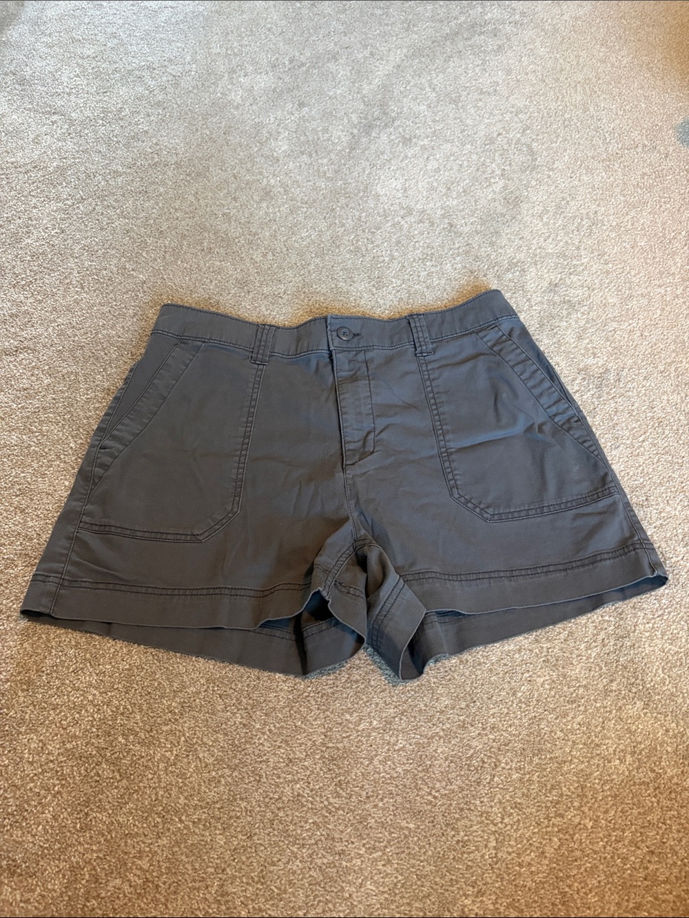 Old Navy High Rise gray OG chino shorts size large